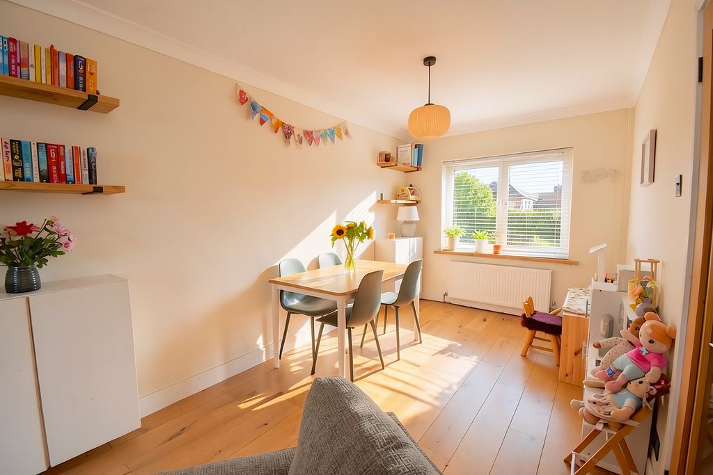 Dining Room- click for photo gallery